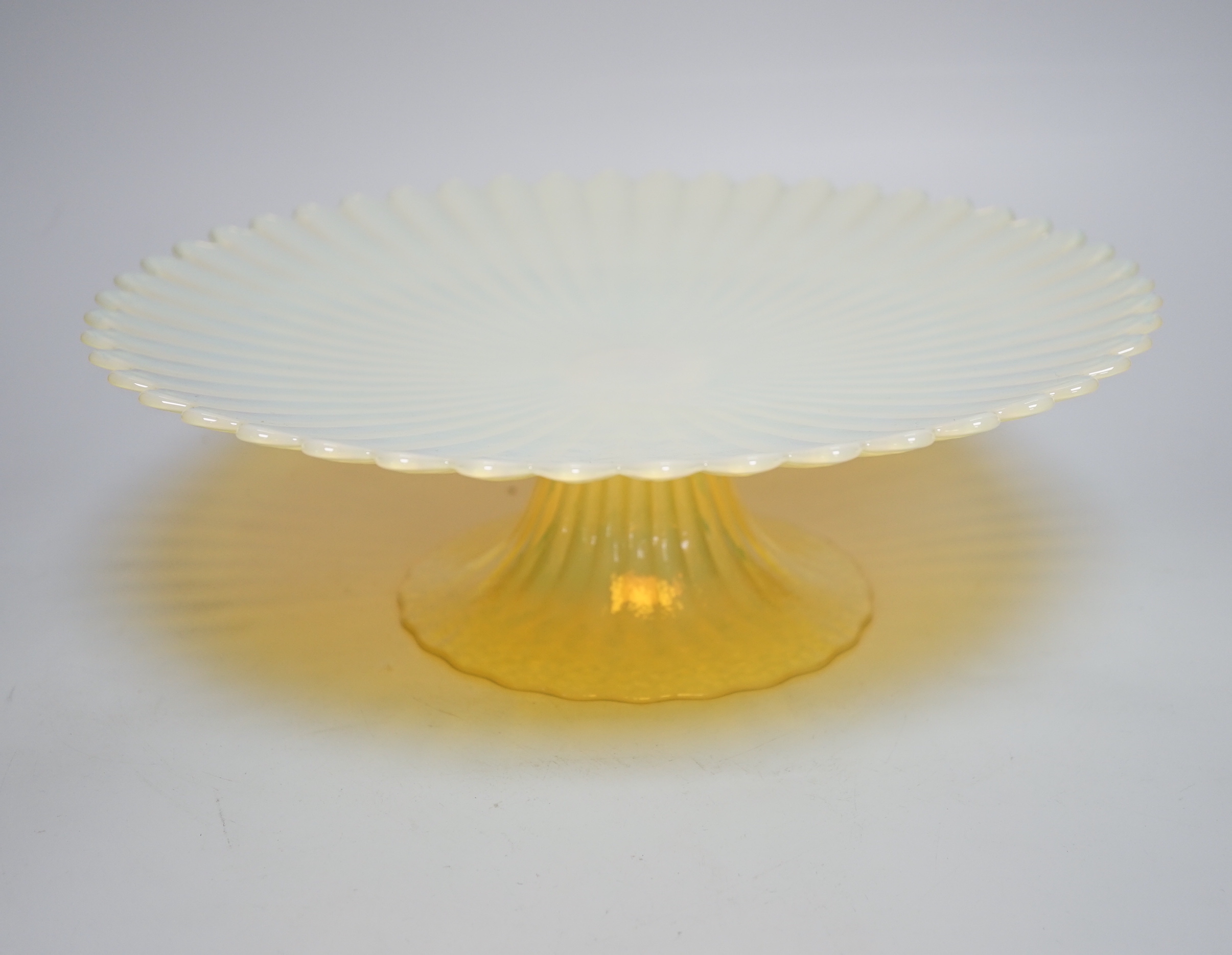 A Facon de Venise opalescent glass tazza, 31cm diameter